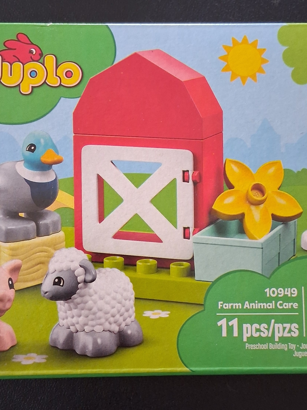 Farm Animal Care Playset - Red Barn and Yellow Flower